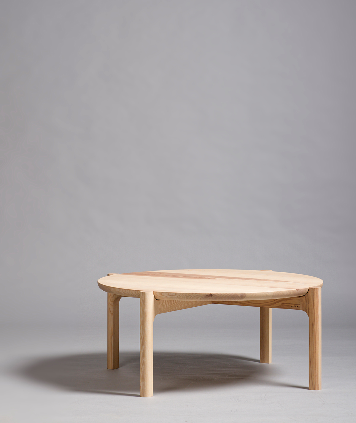 TABLE-BASSE-EN-FRENE