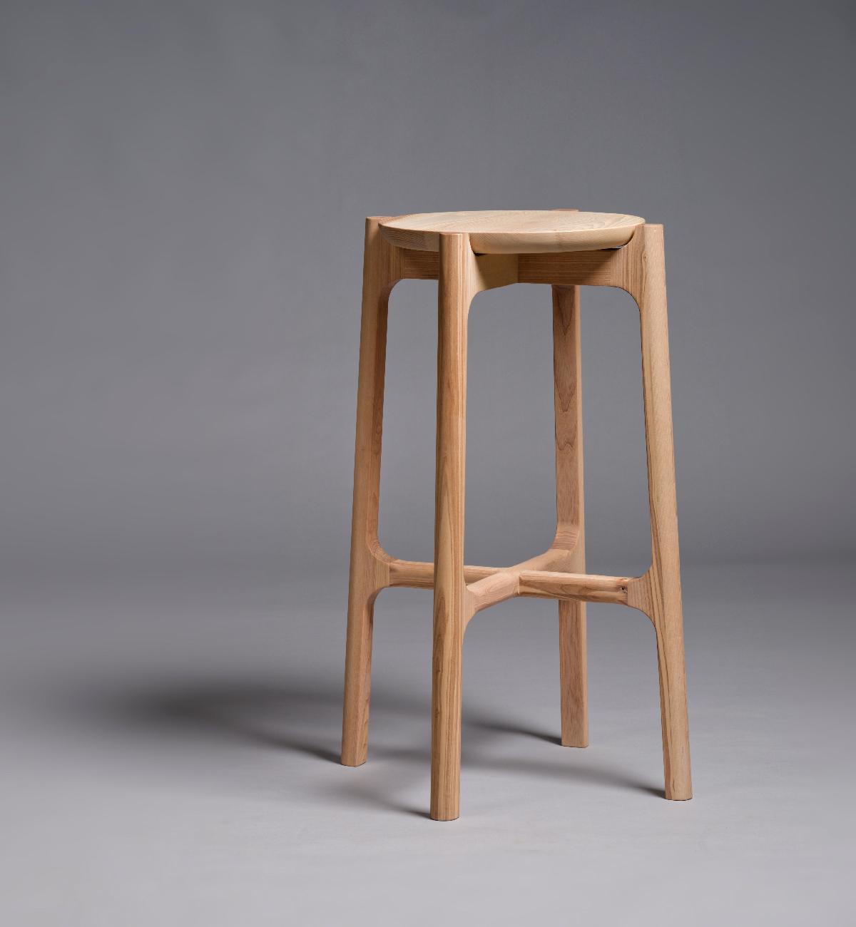 1.-TABOURET-HAUT-EN-FRENE