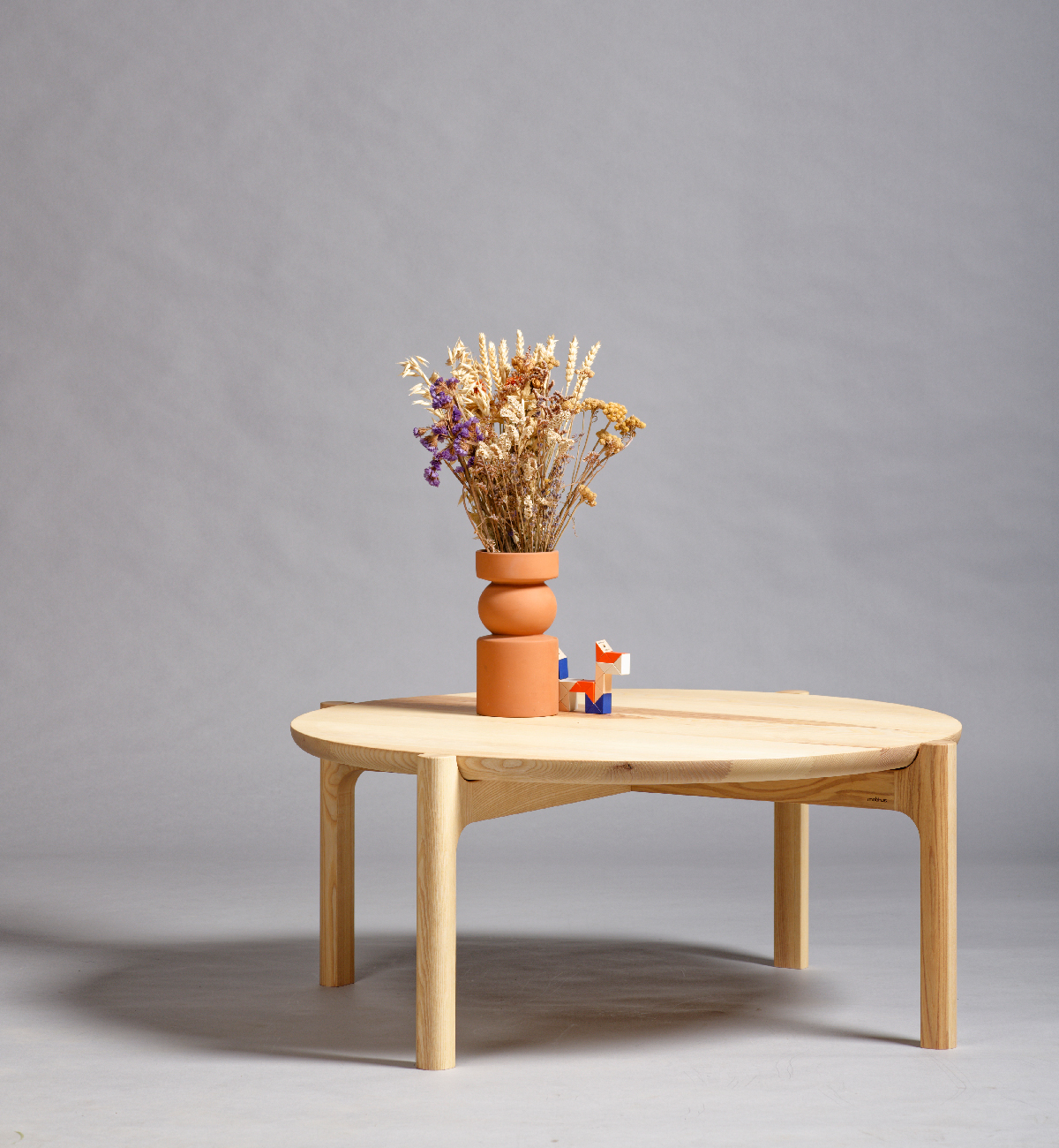 TABLE-BASSE-EN-FRENE Table basse en frêne